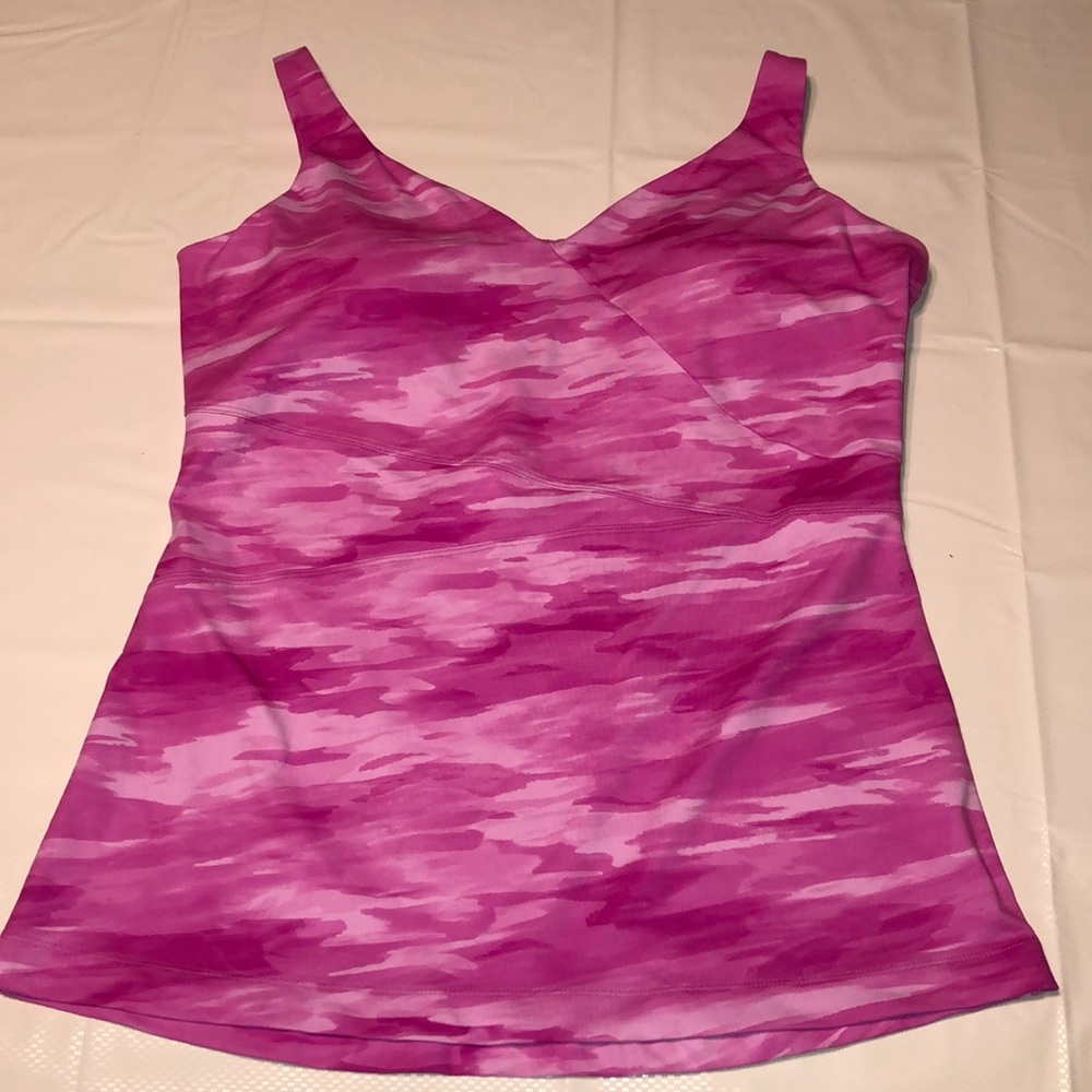 UNDER ARMOUR Camo Yoga Exercise Tank